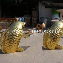 金色鯉魚雕塑，玻璃鋼仿真動(dòng)物